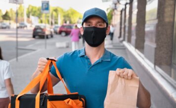 Курьерские пакеты: надежная защита ваших отправлений